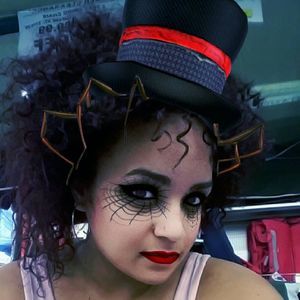 Meet your Posher, Diana