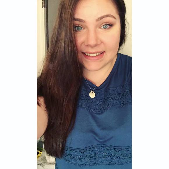 Meet your Posher, Jessica