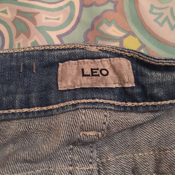 Day trip capris size 24 - Picture 3 of 4