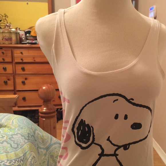 Snoopy tank top💘💘 - Picture 2 of 3