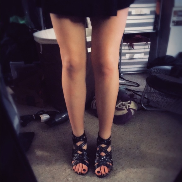 Blowfish studded heels size 9 only worn 2 times
