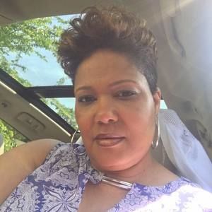 Meet your Posher, Connie