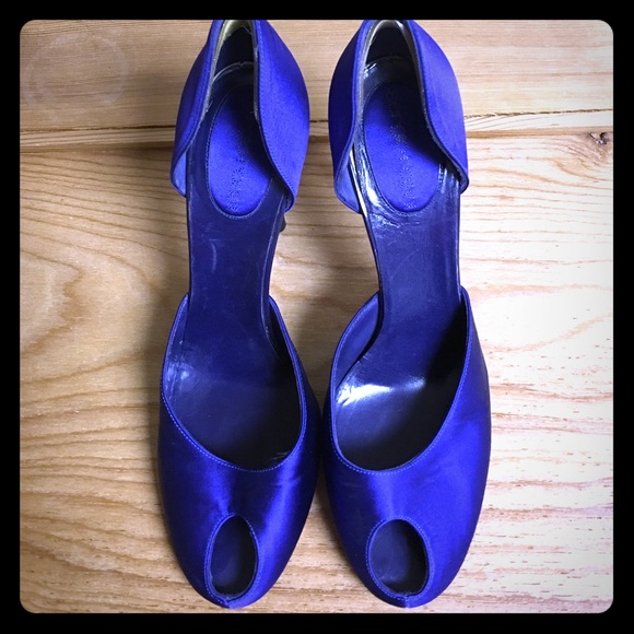 Super clean Sergio Rossi 3.5" heels