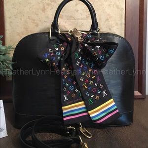Authentic Louis Vuitton Epi Noir Alma, strap,scarf