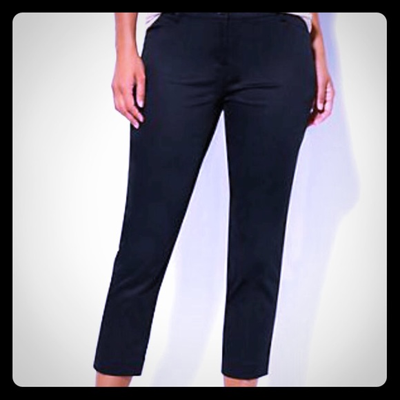 New York & Company Black Capris