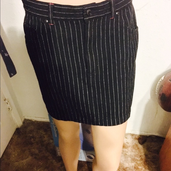Women's size 10 black with white pin strip skirt