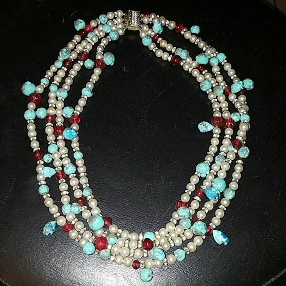 PRICE CUT!! - VINTAGE NECKLACE - ELEGANT BEAUTY