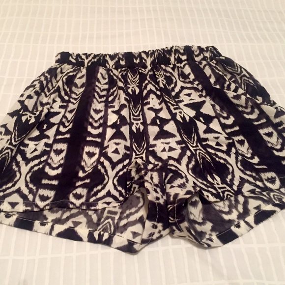 Black and white Aztec shorts