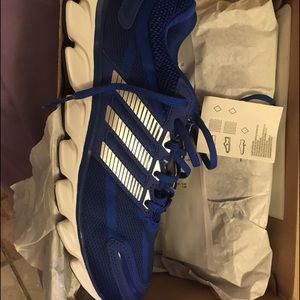 Brand new Adidas Powerblaze M running shoe