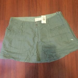 A&F army green skirt