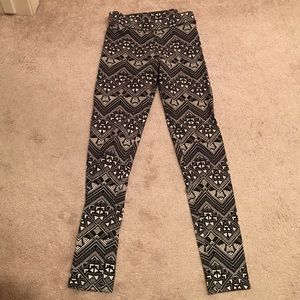 PINK Aztec leggings!