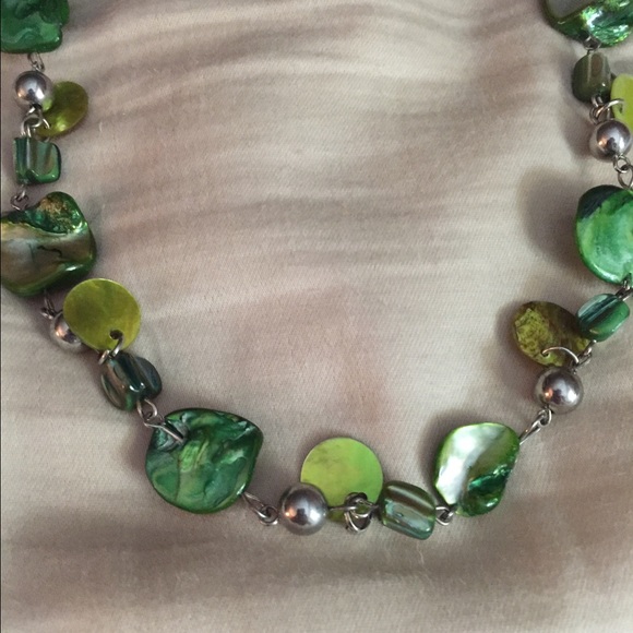 Green marbled necklace