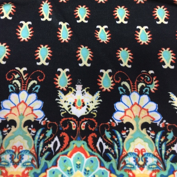 💥HOST PICK 1/30💥BORDER PRINT DRESS OR TUNIC - Picture 2 of 3