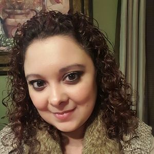 Meet your Posher, Araceli