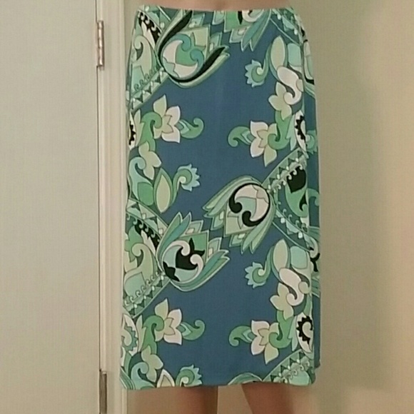 New York and Company Polyester Skirt