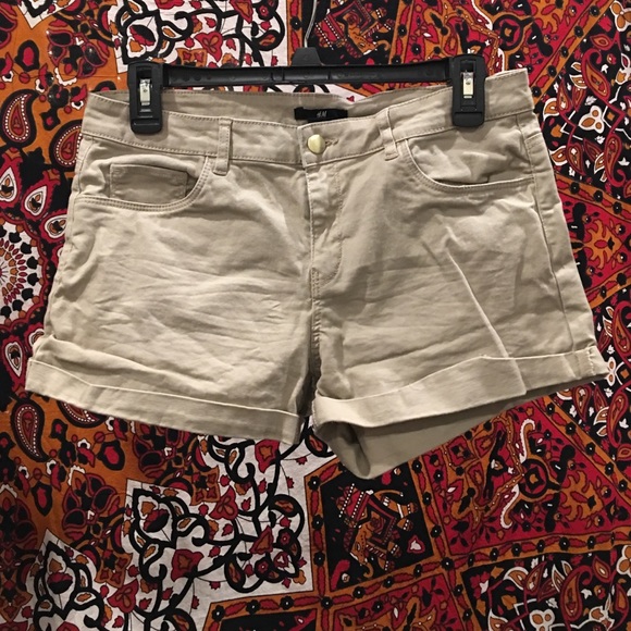 2 pairs of H&M Twill Shorts