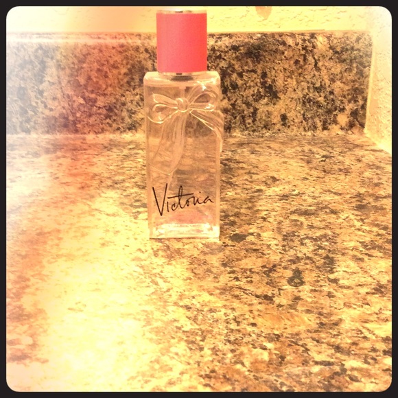 Victoria by Victoria's Secret body mist