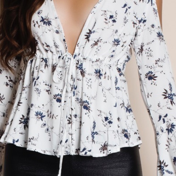 Arabian Night Cold Shoulder Floral Top - Picture 4 of 4