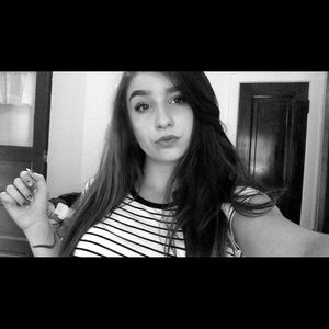 Meet your Posher, Alexys