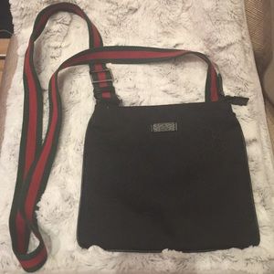 Gucci cross body bag