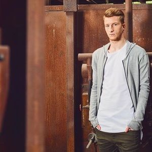 Meet your Posher, Abraham