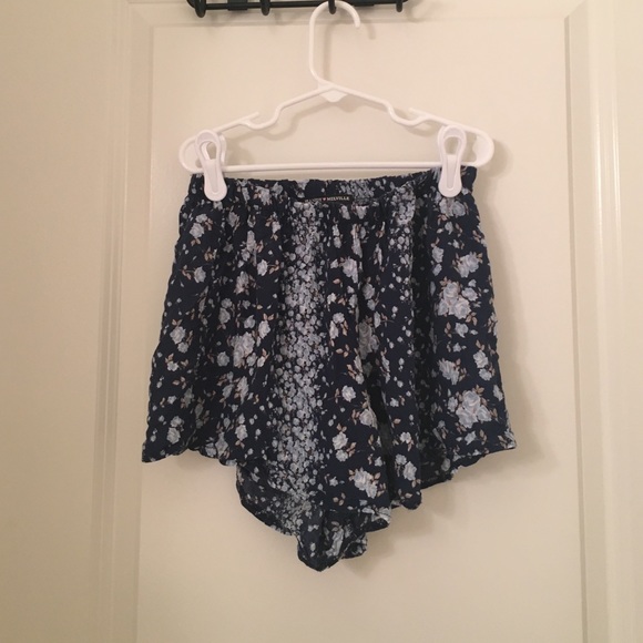 NWOT rare blue floral remis
