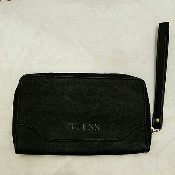 Guess Wristlet - Picture 2 of 4