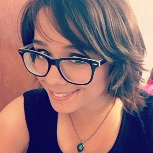 Meet your Posher, Elaina