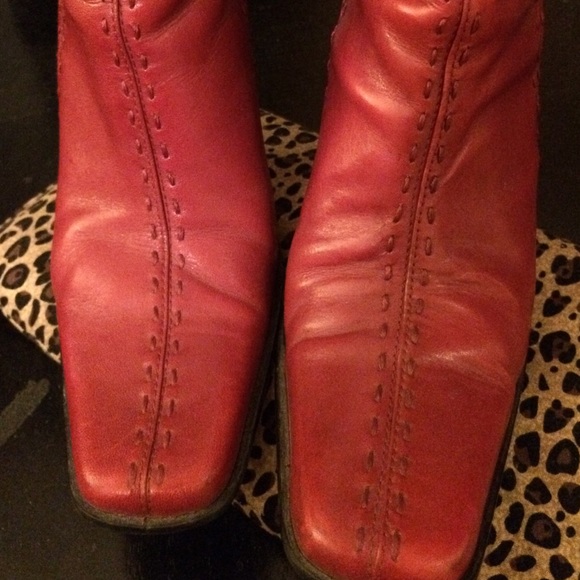 Boots - Picture 4 of 4