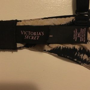 Victoria's Secret Intimates & Sleepwear - Victoria Secret Printed Bra Victoria's Secret Intimates & Sleepwear - Victoria Secret Printed Bra
