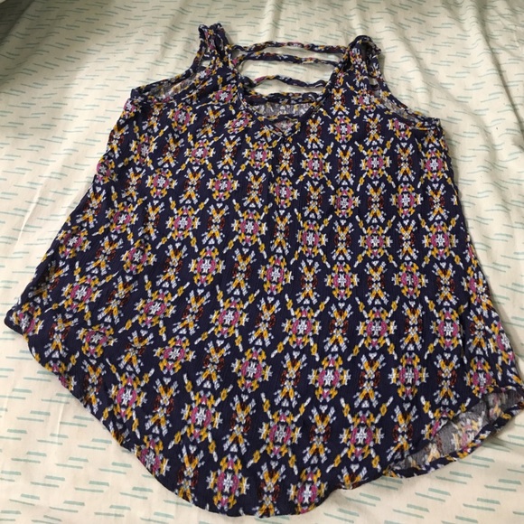 Cute top xs - Picture 2 of 4