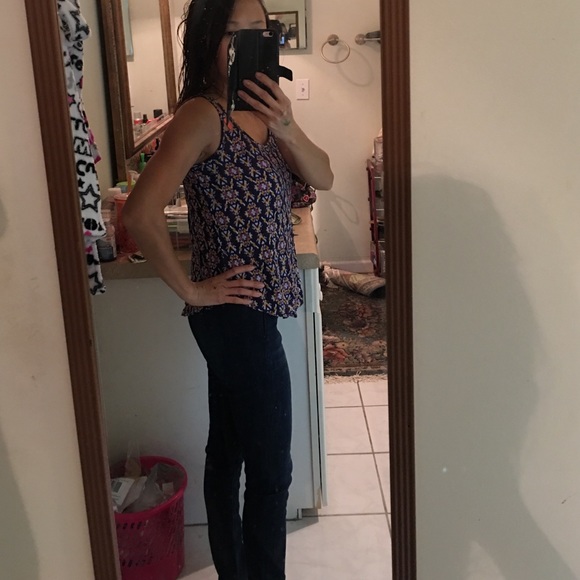 Cute top xs - Picture 3 of 4