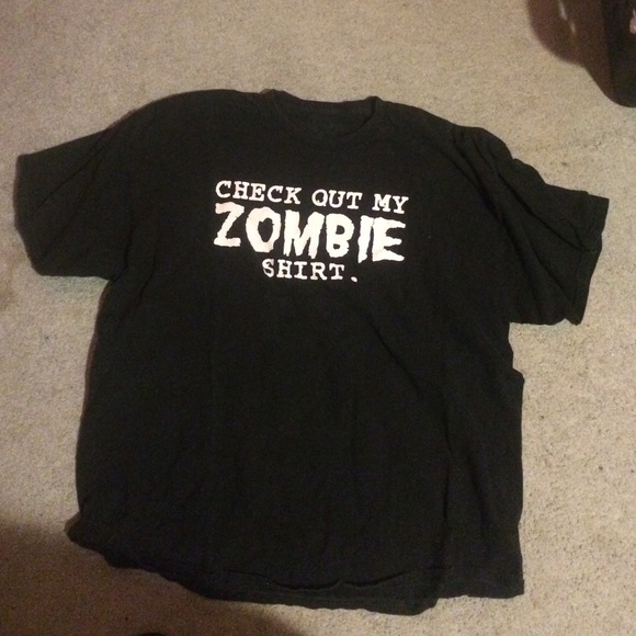 "Check Out My Zombie" T-Shirt - Picture 1 of 2