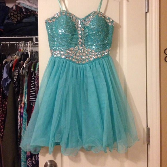 Strapless homecoming dress