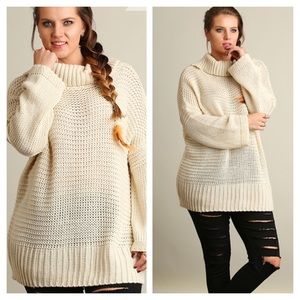 RIB KNIT SWEATER IN CRÉME