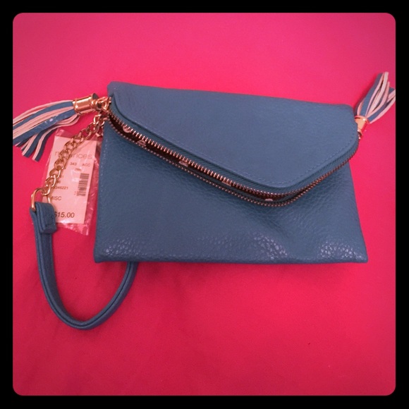 Xl Maurices wristlet