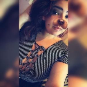 Meet your Posher, Desiree