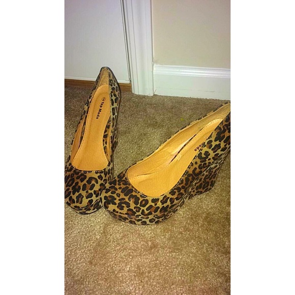 cheetah pumps.