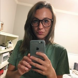 Meet your Posher, Hannah