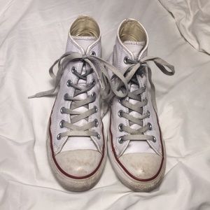 white leather converse