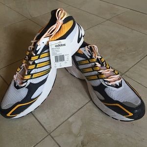 NWT Adidas SuperNova Glide Men's Running Shoe