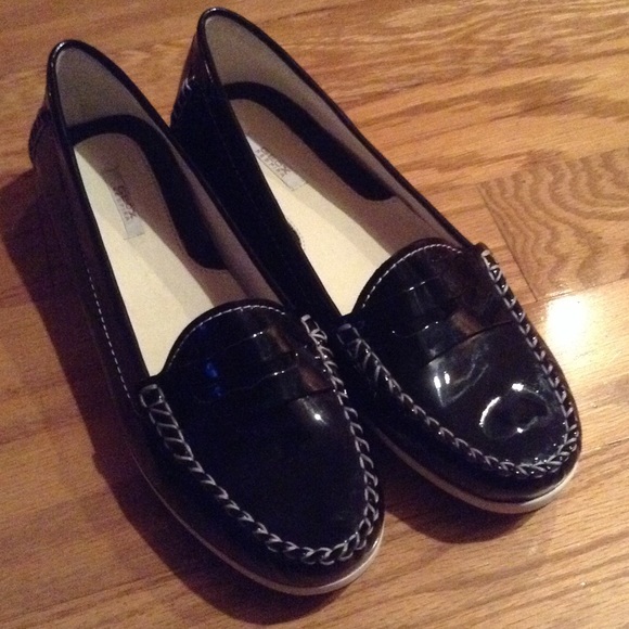 Geox Respira genuine patent leather loafer