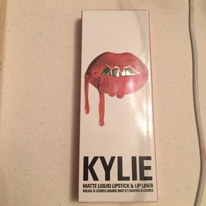 koko k lip kit