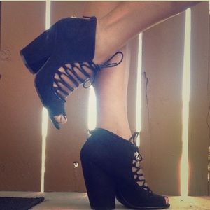 Lace up chunky heels