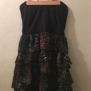Strapless formal dress