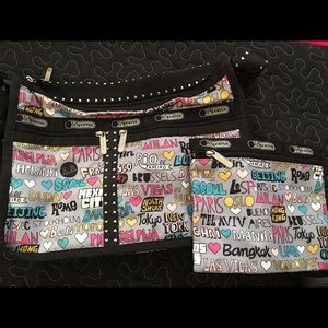 Lespotsac deluxe cross body bag