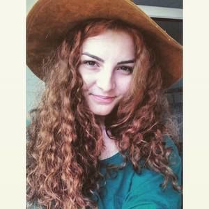 Meet your Posher, Alexandra