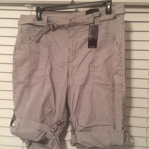 Seersucker Bermuda shorts Size 20