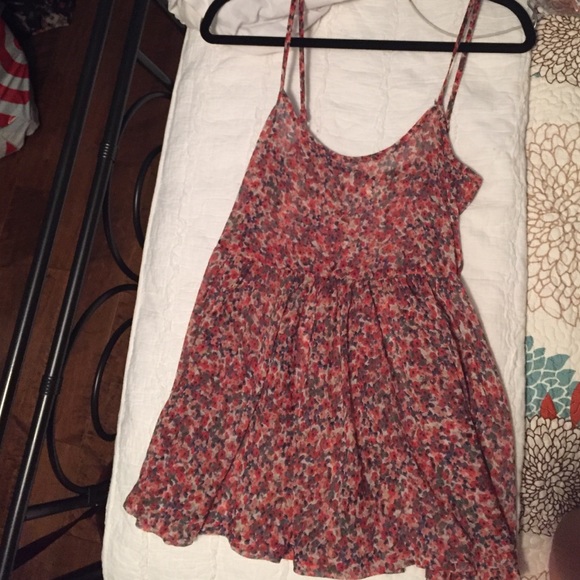 Cute NEW flowy mini dress floral