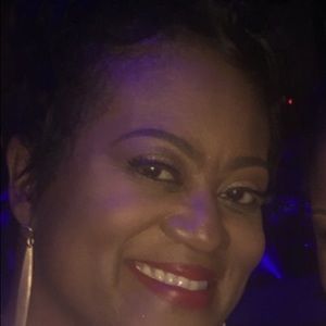 Meet your Posher, Tonia